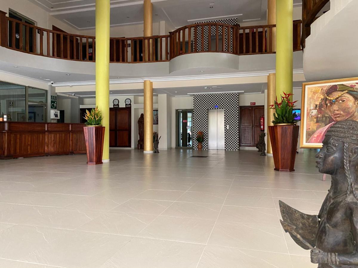Hotel Sancta Maria Ломе Экстерьер фото