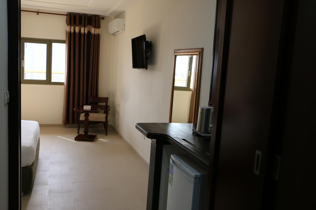 Hotel Sancta Maria Ломе Экстерьер фото
