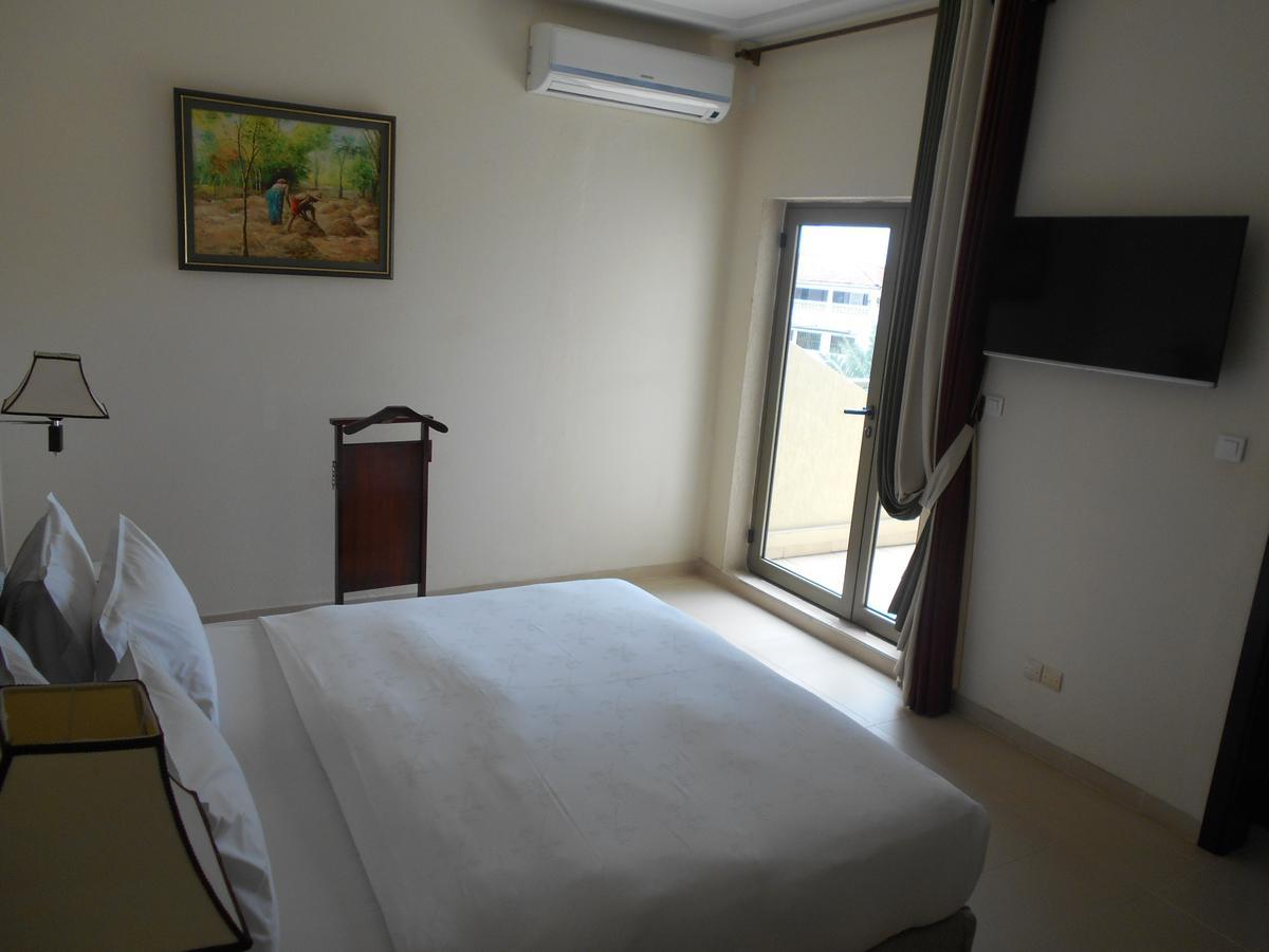 Hotel Sancta Maria Ломе Экстерьер фото