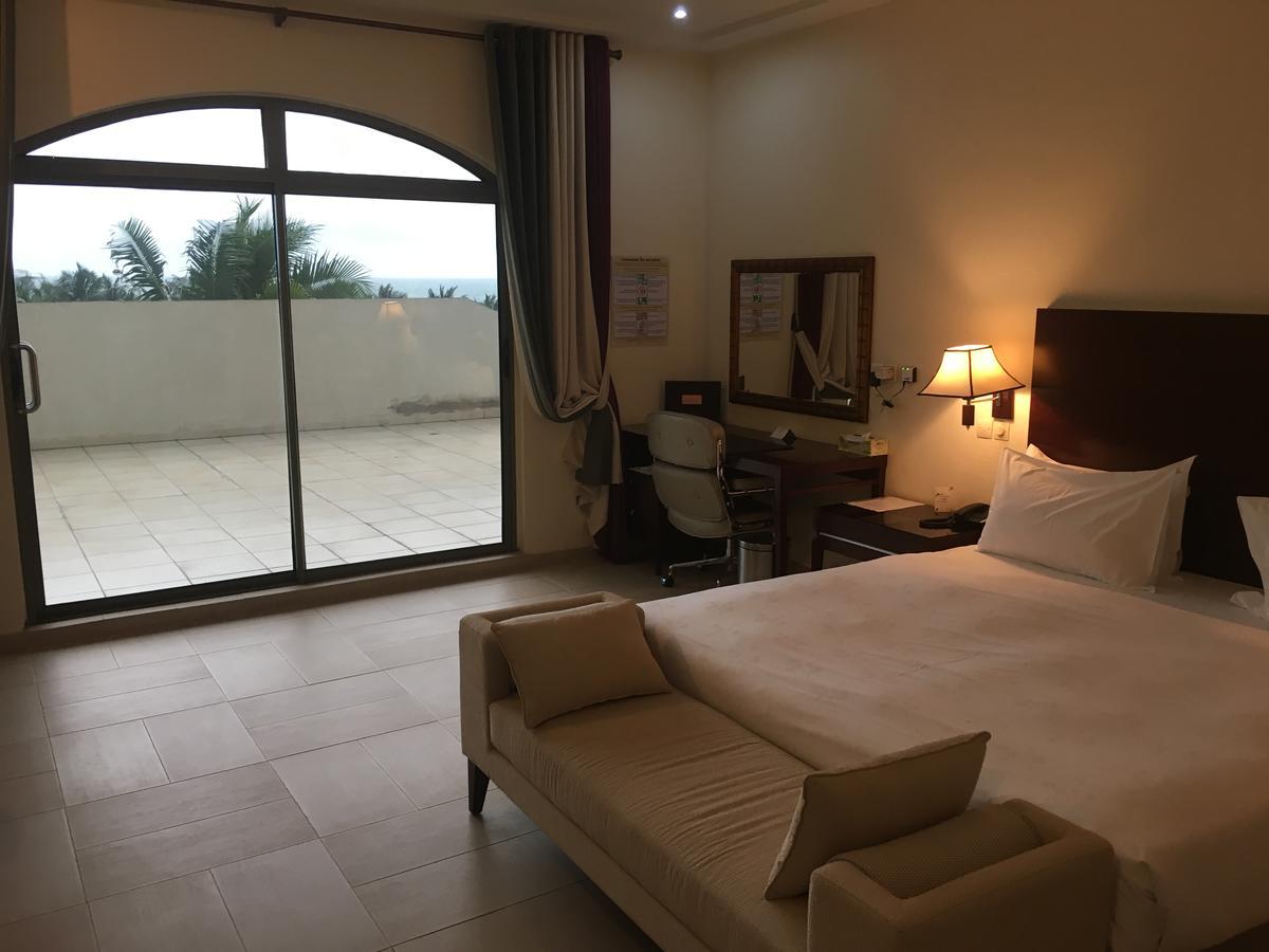 Hotel Sancta Maria Ломе Экстерьер фото