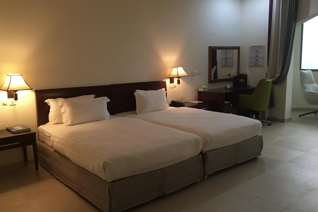 Hotel Sancta Maria Ломе Экстерьер фото